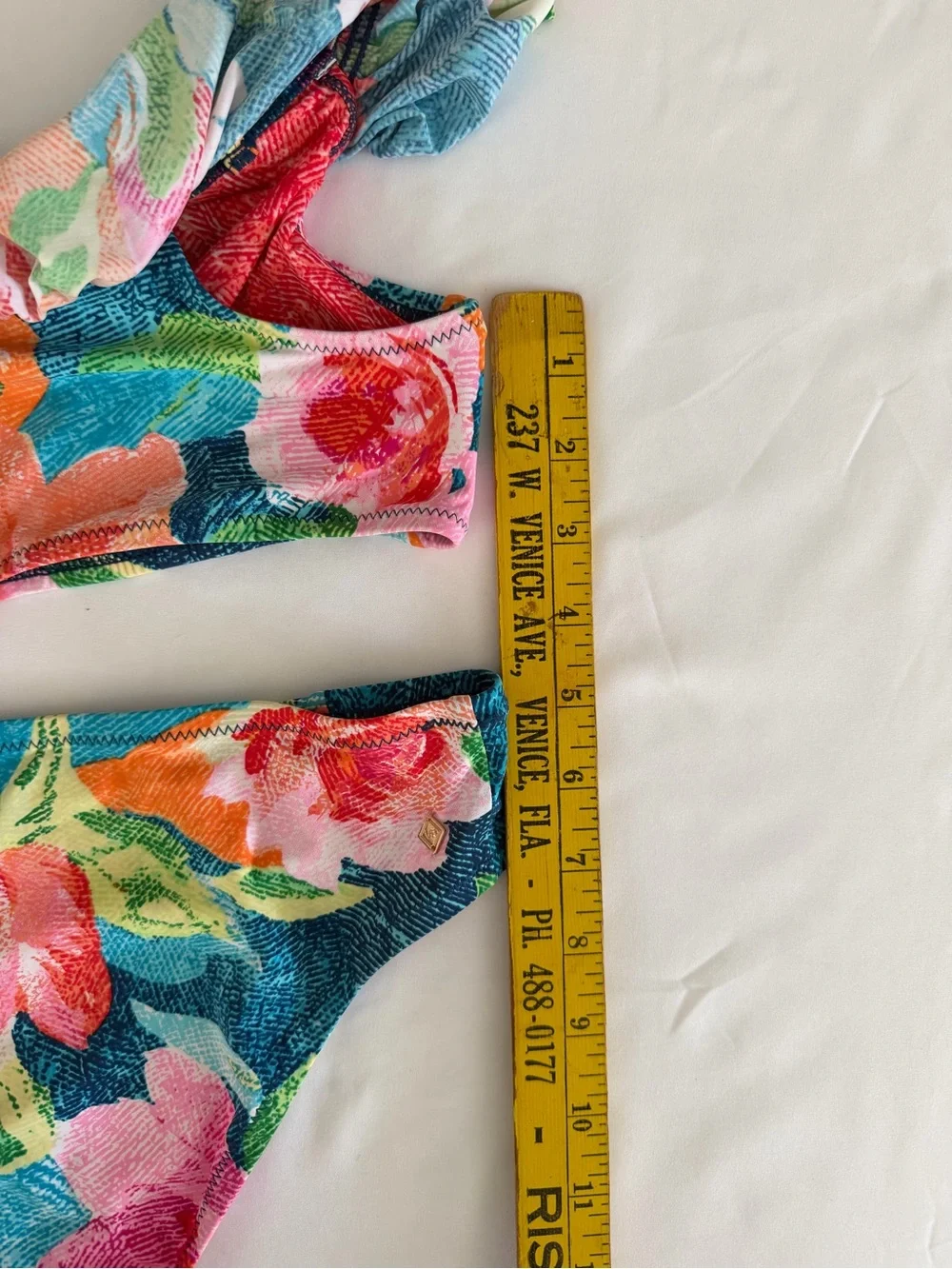 Vera Bradley SuperBloom Layla Top Hipster Bottoms Ruffle Floral Medium 2 Piece‎